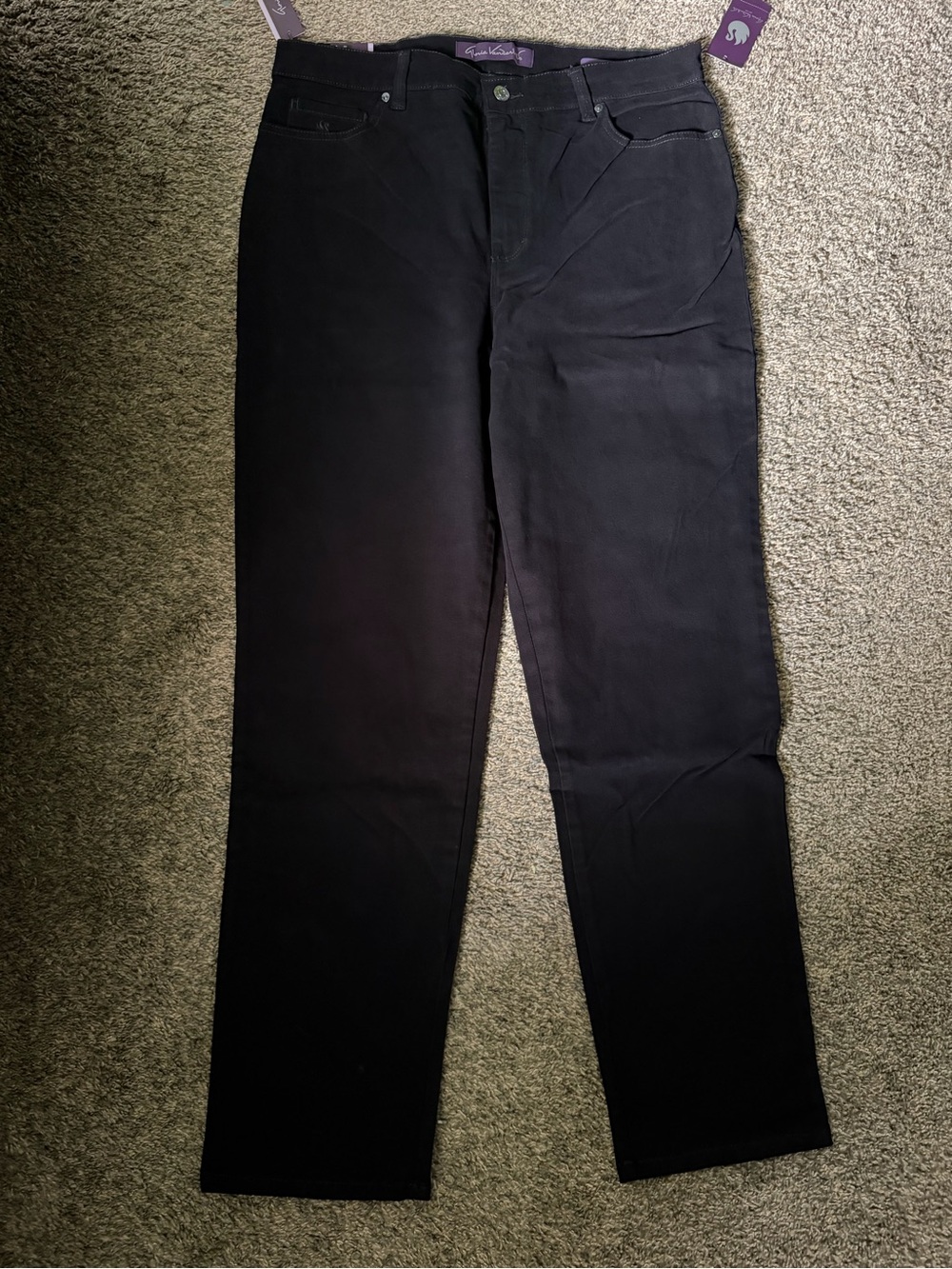 Gloria Vanderbilt Women's Straight Leg Jeans in Black